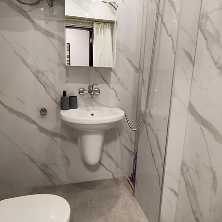 Golden Urban, до центъра и университета, бърз Wifi Apartament *
